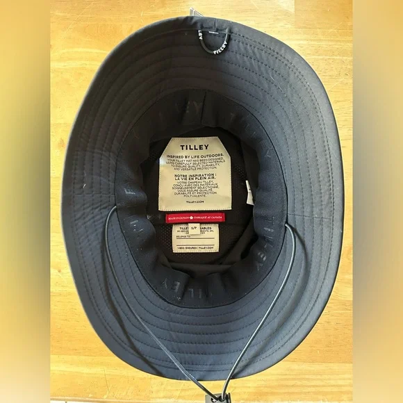 Tilley Hat - Picture 4 of 11